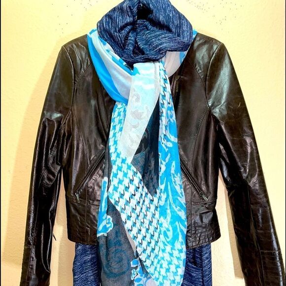Houndstooth Print Pashmina  - Picture 1 of 8